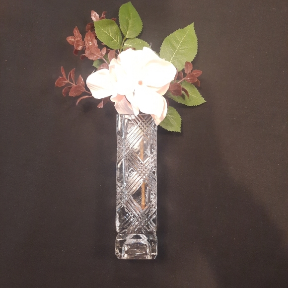 Avon 1980 Fostoria 6" Square Glass Bud Vase ~ Crosshatch Diamond Pattern - Picture 6 of 8